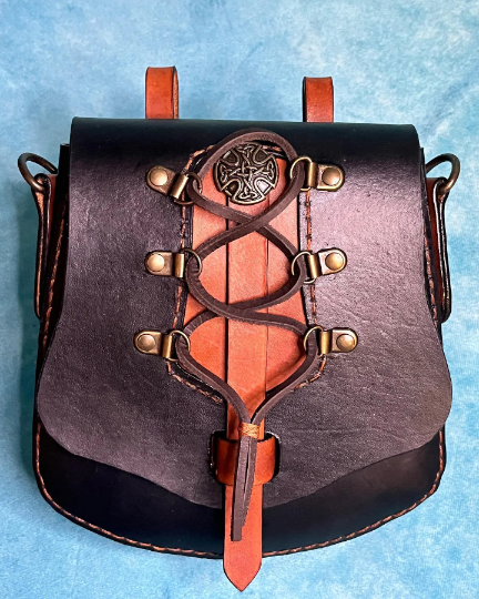 Full grain outlet corset leather purse